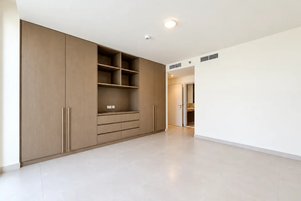 Bedroom and wardrobe at Beach Mansion after interior walls-and-ceilings painting