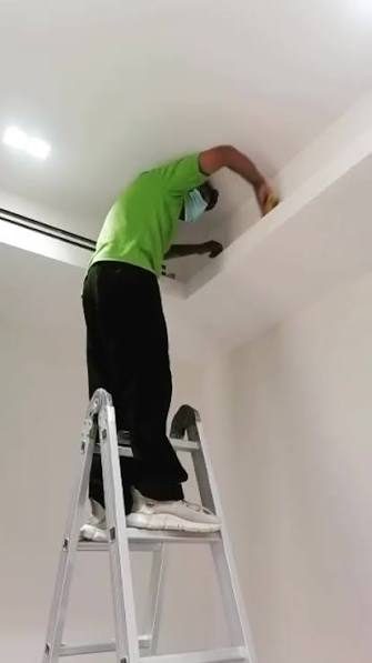 High-level detail cleaning inside a Dubai home
